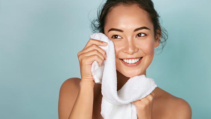 Por qué la toalla con la que te secas la cara es más importante de