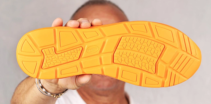 Polyurethane shoe sole