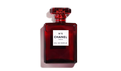 Chanel N°5: Red Is The New Black - The Fashiongton Post