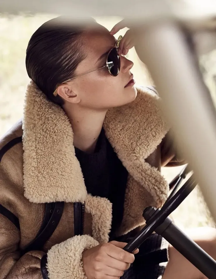 Loane Normand model