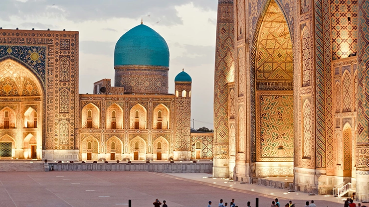 Uzbekistan Clothing