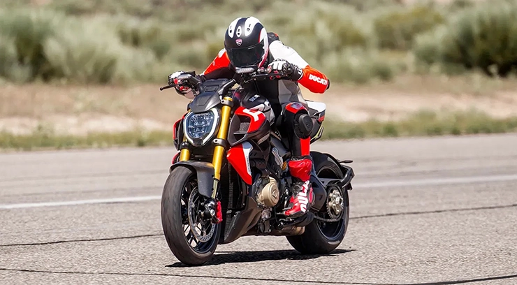 Ducati Diavel V4 RS